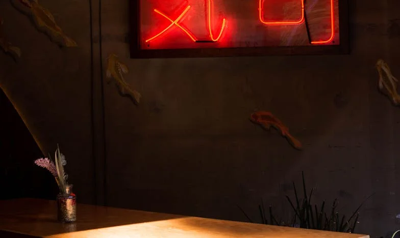 Noć kad nas je račun slomio: Ljubav, novac i stol za dvoje