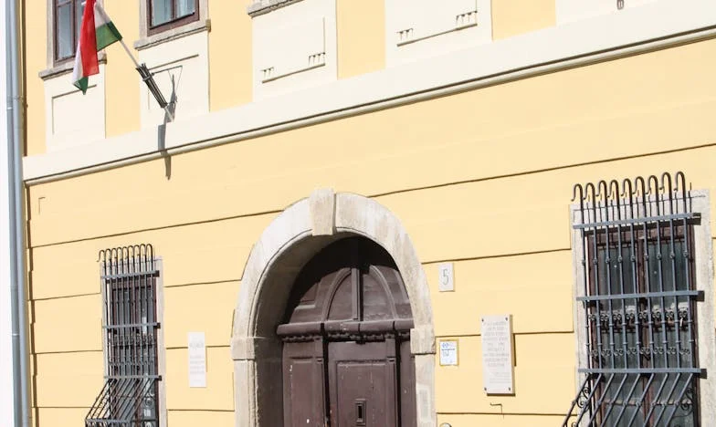 Moj bivši muž kupio je sinu stan, a njegova nova supruga ne prestaje prigovarati