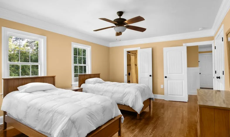 „Ano, já jsem podala žádost o rozvod. Chci konečně žít svůj život,“ říká šedesátiletá Lenka své dceři Andree