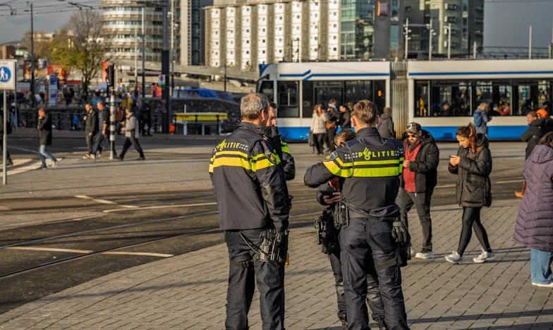 Mezi dvěma domovy: Když tchyně rozhoduje o našem životě