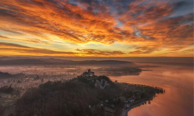 Neznámé zprávy na telefonu mého muže: Od stínu pochybností k nové naději