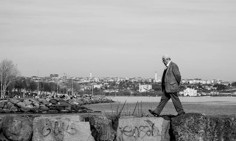 Dziadek w cieniu ignorancji: Gdzie była rodzina, gdy go potrzebował?