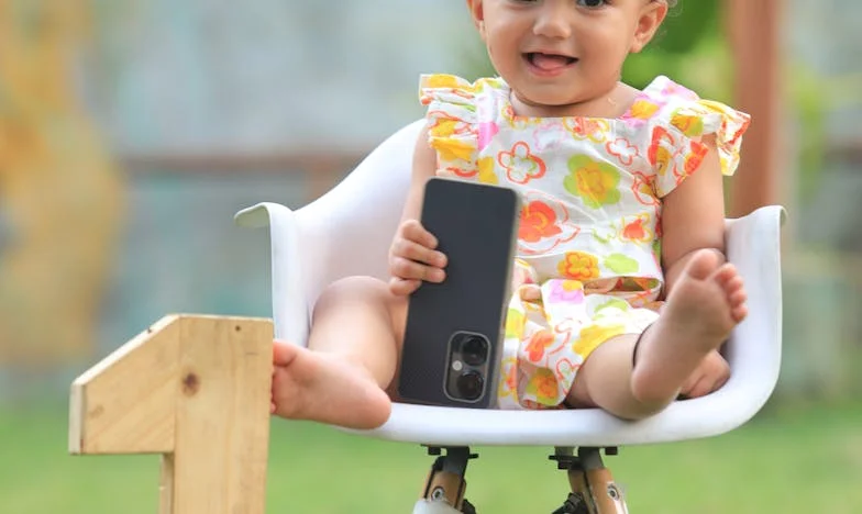 Kiedy teściowa zapytała: "To co, bierzemy kredyt?" – a ja byłam niewidzialna. Moja historia powrotu do mamy