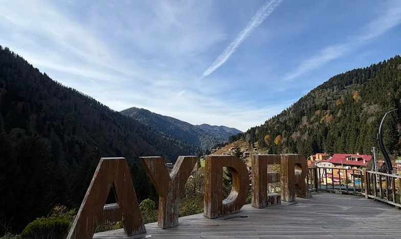 Między matką a żoną – Jak prawie straciłam siebie w domu teściowej