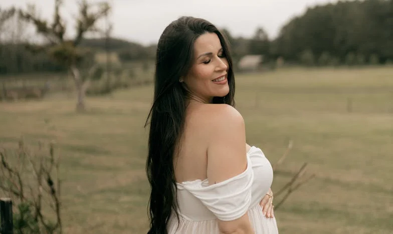 Kiedy wróciłam do domu, w moim łóżku spał obcy: Warszawska opowieść o rodzinie, zdradzie i granicach wytrzymałości