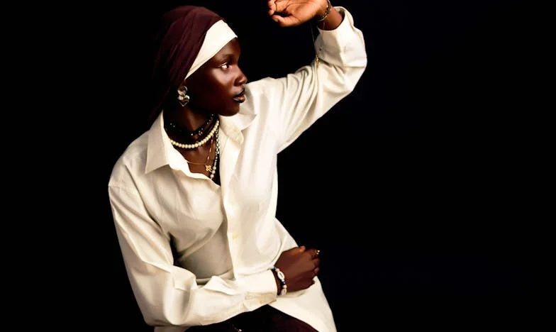 Krew nie zawsze gęstsza od wody: Moja opowieść o zdradzie, rodzinie i walce o własną godność