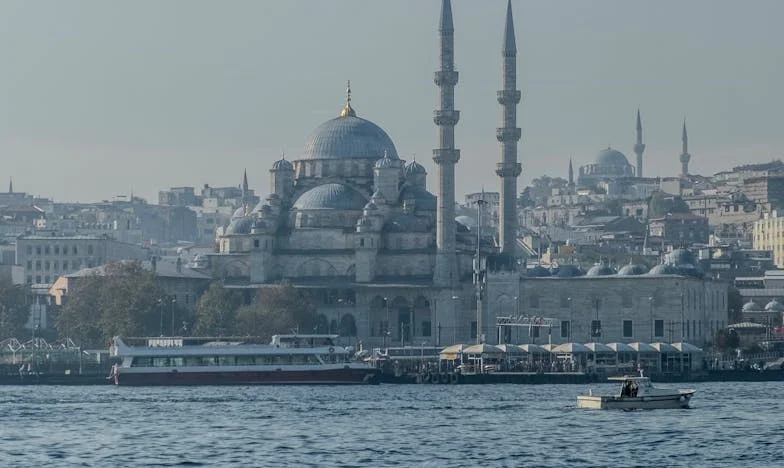 „Mamo, dlaczego nie widzisz, kim on jest?” – Moja walka o miłość i zaufanie po pięćdziesiątce