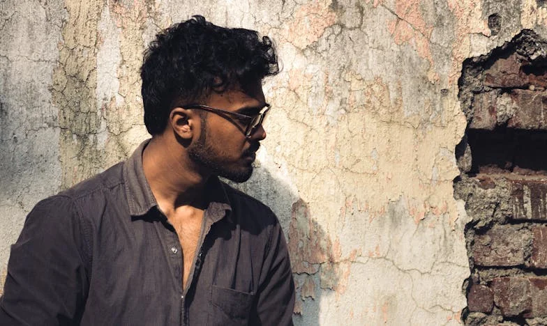 Między dwoma światami: Moja walka z zasadami teściowej i milczeniem męża