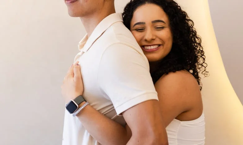 Między obowiązkiem a ochroną siebie: Jak stałam się wrogiem w oczach teściowej