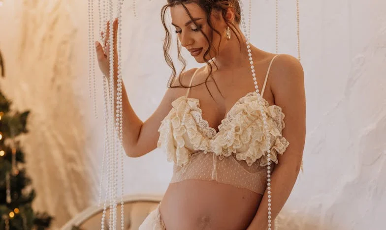 Rozbite skrzydła miłości: gdy przeszłość puka do drzwi