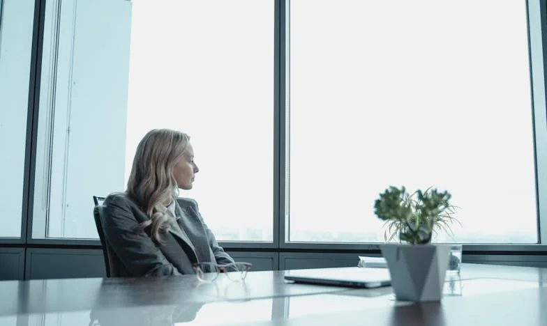 Milioner w przebraniu: Co odkryłem w moim własnym sklepie na kasie numer cztery?