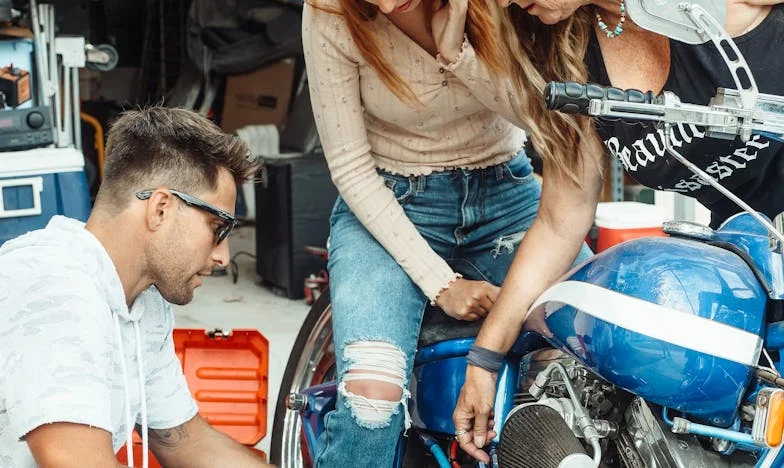 Moja pasierbica wykluczyła mnie z własnego ślubu – czy naprawdę nigdy nie byłam częścią tej rodziny?