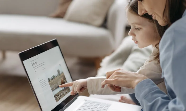 Musiałam wyrzucić córkę i zięcia z domu: Gościnność, która mnie zniszczyła