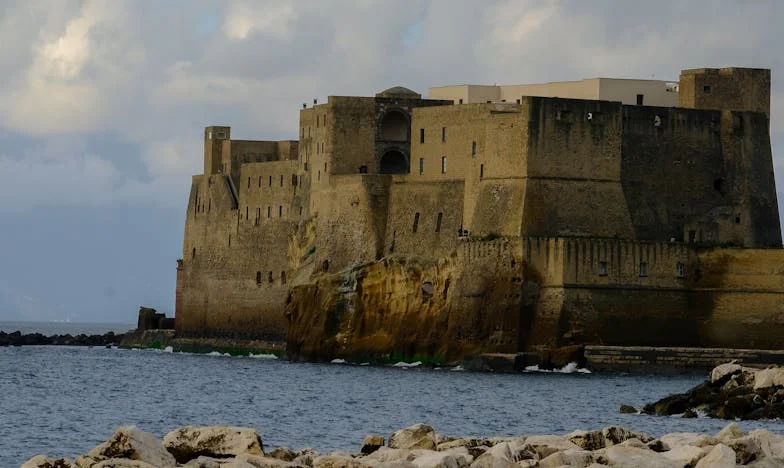 Pięć lat po rozwodzie mojego męża – a teściowa wciąż żyje przeszłością. Moja walka o własne miejsce w rodzinie