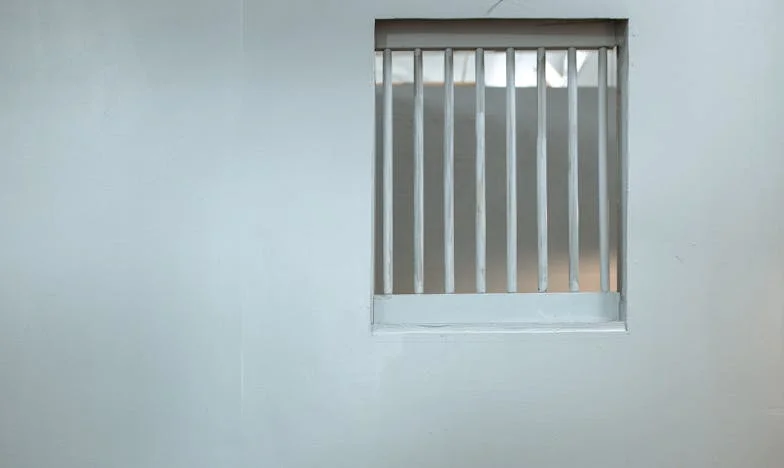 Pokłóciłam się z teściową – czy warto walczyć o rodzinę, która mnie rani?