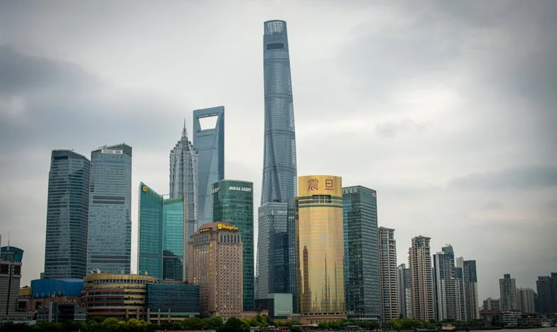 Prezent, którego nigdy nie otworzyliśmy: Pudełko milczenia