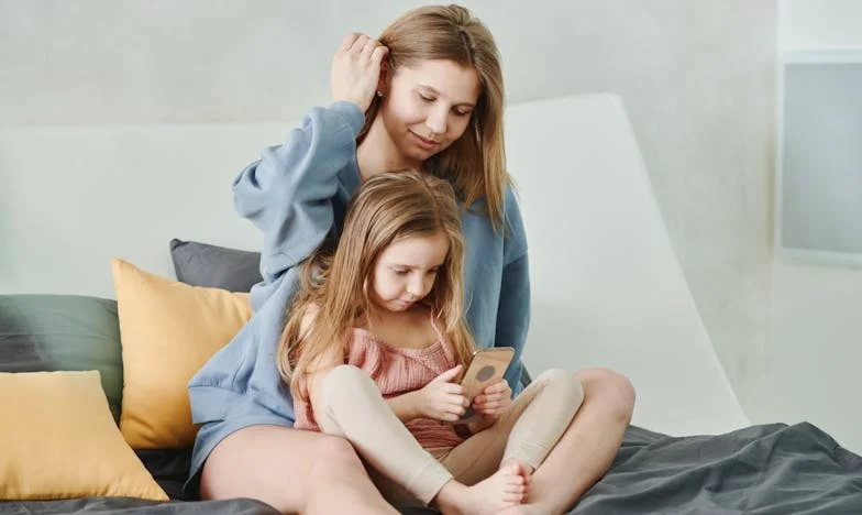 Cień Matki: Jak Opuściłam Dom i Zostałam Sama