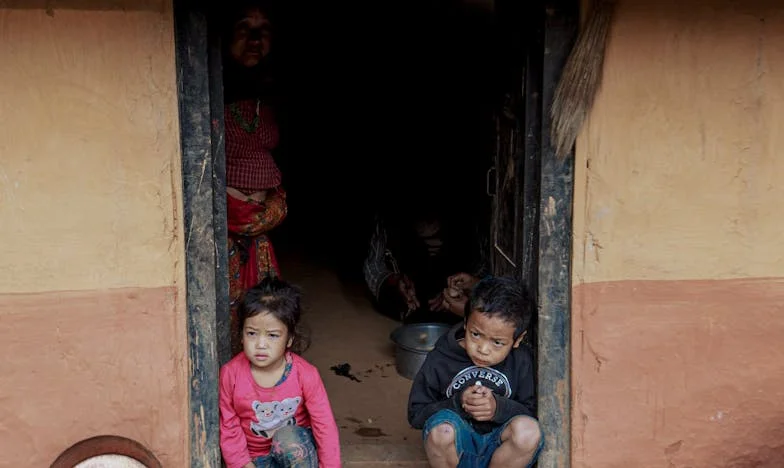 Dług między nami: Opowieść o miłości na krawędzi