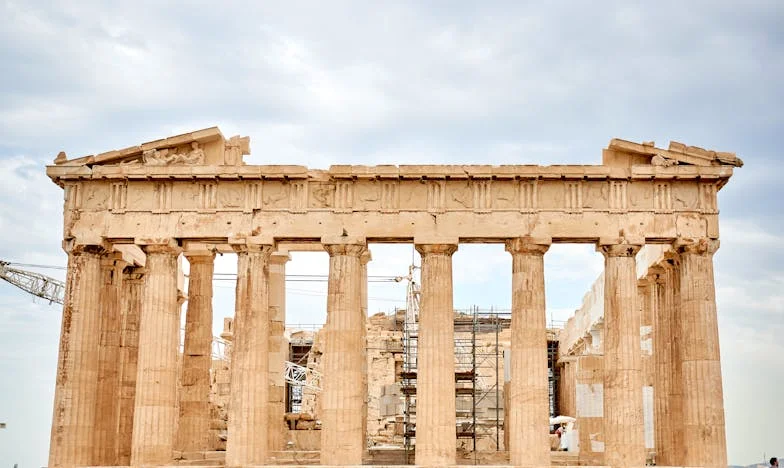 Jedna decyzja – opowieść o człowieczeństwie w cieniu biedy. Historia Marii z Łodzi, która musiała wybrać między wstydem a przetrwaniem