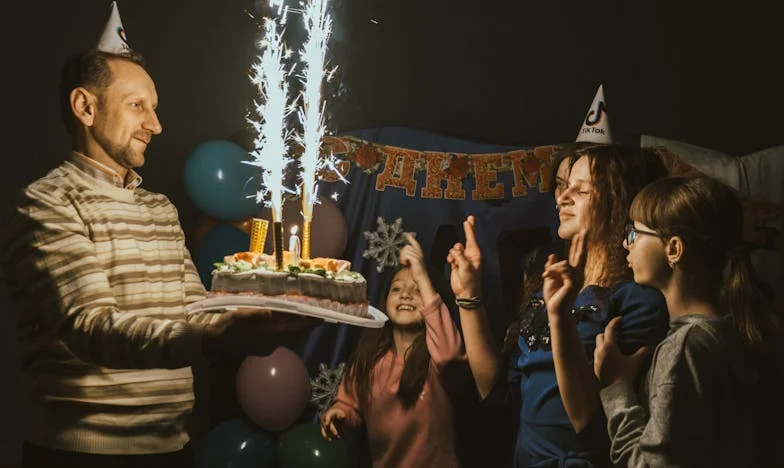 "Nie jestem waszą służącą!" – Jak jedna decyzja na święta rozbiła moją rodzinę i wyzwoliła mnie po latach upokorzeń