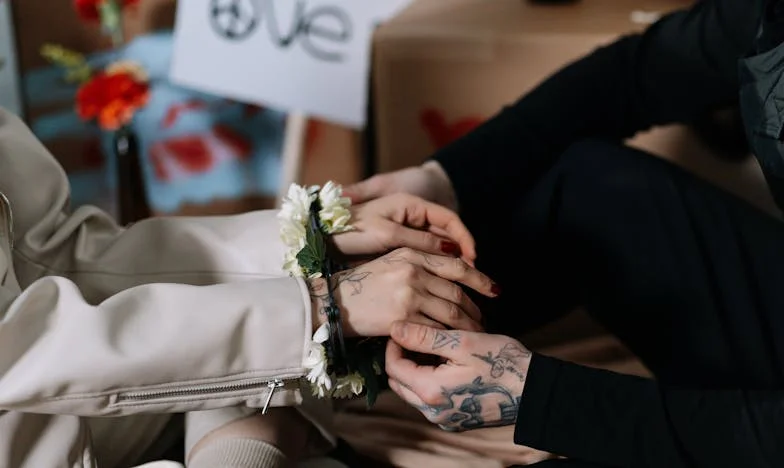 W dniu urodzin mojego syna mój ojciec dał mu pudełko po iPhonie… a w środku była tylko kamienna bryła