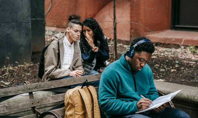 Wyrwać się spod skrzydeł mamy: Moja walka o niezależność