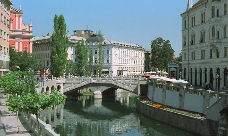 „Mamo, dlaczego nie wracasz?” – Wyznanie zaniedbanej matki o winie i nadziei na nowy początek