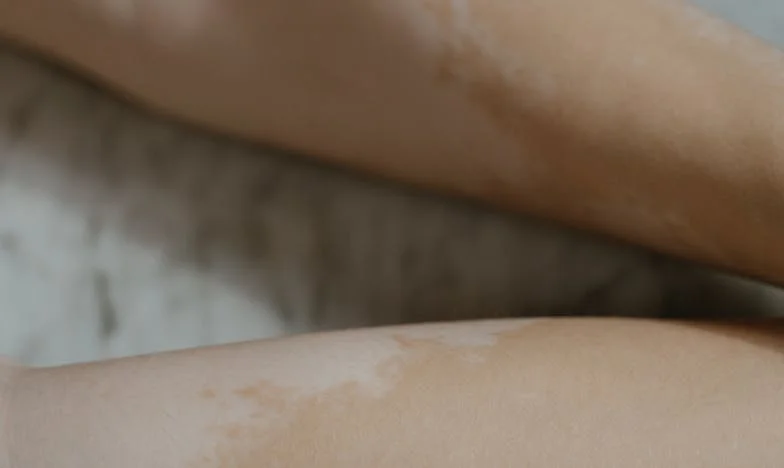 Miłość po cichu: Historia Emmy i dorosłej córki