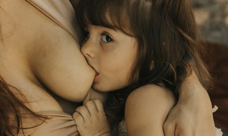 „Myślałam, że zawiodłam jako matka”: Jak moja dorosła córka odmieniła moje życie