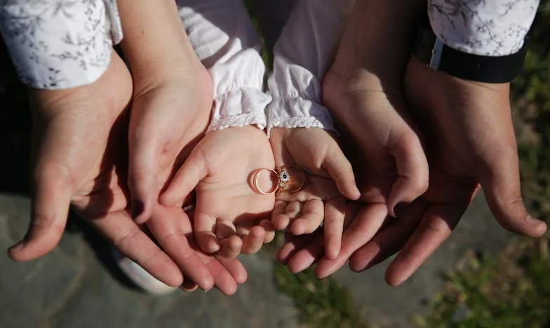 Dwie twarze prawdy: Kiedy moje bliźnięta wywróciły wszystko do góry nogami