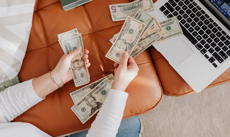 Álomotthon árnyékában: Egy testvér árulása