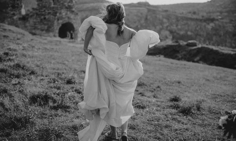 „Fiam, lesz otthonod. Csak kérlek, vigyázz a beteg húgodra!” – Egy magyar család széthullása és újjászületése