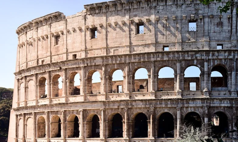 Menekülés a sötétségből: Egy anya harca a biztonságért