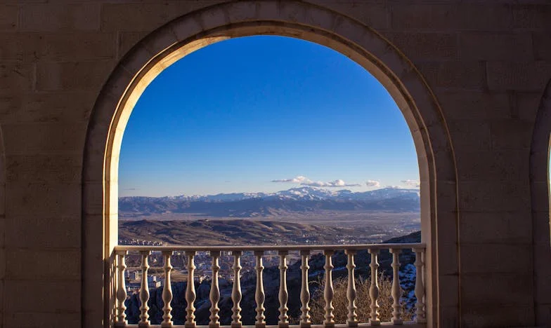 „Nem Adtatok Eleget!” – Egy esküvő árnyékában