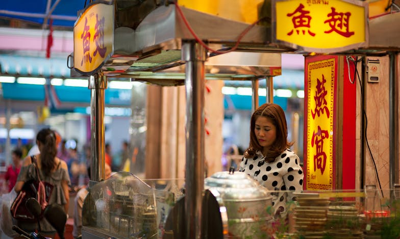 Vakon Szerettem: Egy Anyai Intés Árnyékában