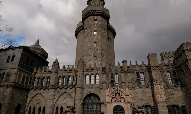 Várni fogsz rám? – Egy magyar nő élete a családi hűség és önfeláldozás árnyékában