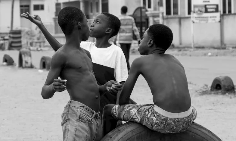 Anyósom Árnyékában: Egy Család Széthullása a Kedvencek Miatt