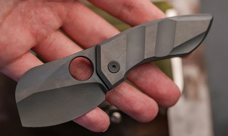 Anyósom árnyékában – Egy családi titok nyomában