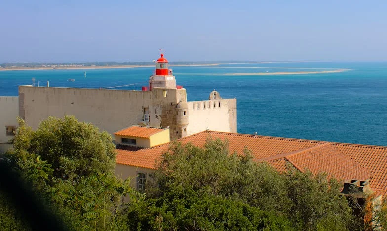 Elváltam, elvesztem mindent – de a buszmegállóban újra megtaláltam magam (és valakit, aki visszaadta az életemet)