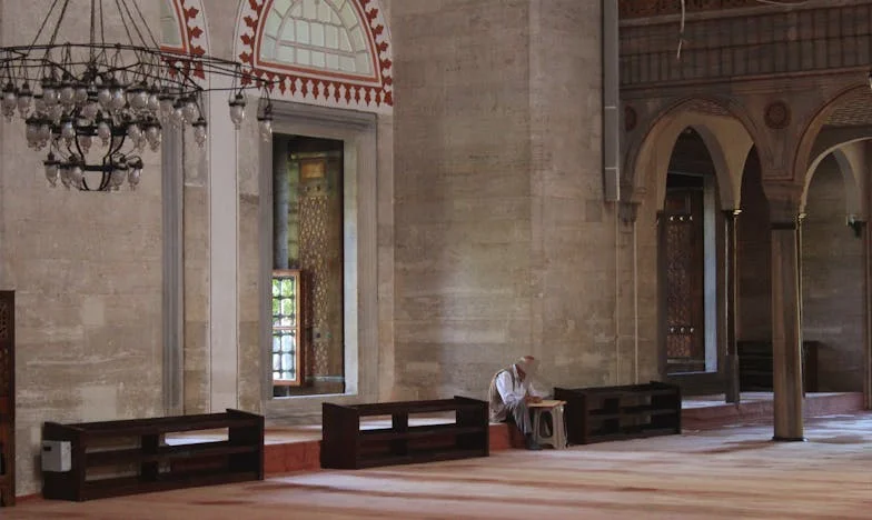 „Megint elaludtál? Mikor lesz már kész a reggeli?” – Egy kapcsolat vége a magyar valóságban