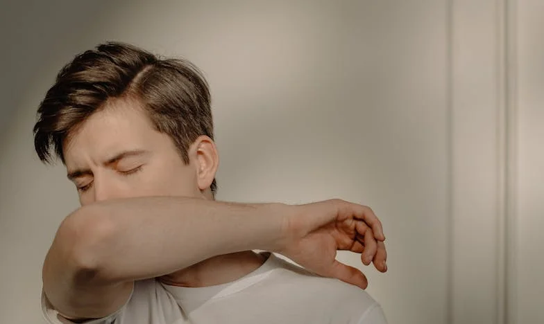 Az anyós árnyékában: Egy magyar család csendes háborúja