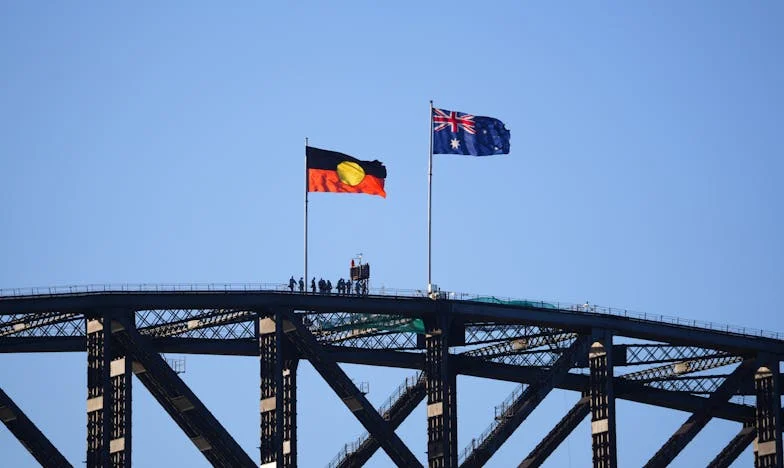 Becsuktam a szemem az ő hűtlenségeire – amíg el nem estem az utcán, és rá nem jöttem, ki áll mellettem igazán