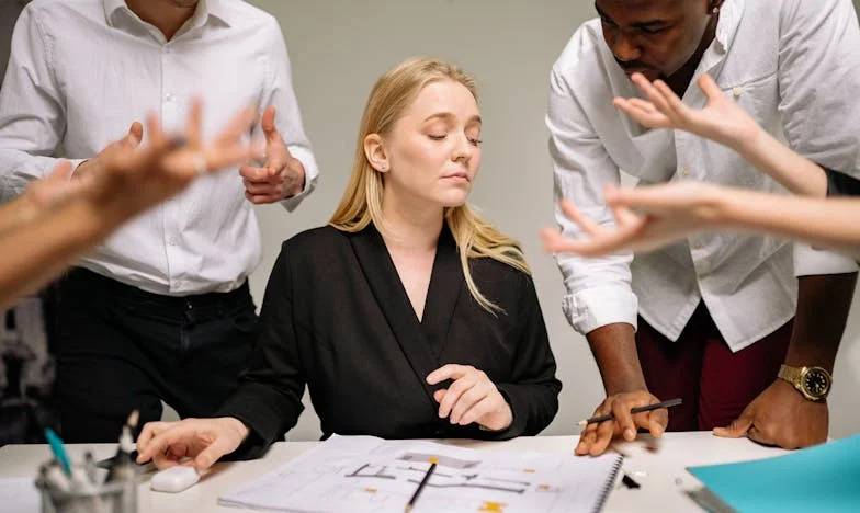 Húsz év után újra az ajtóban: Apám visszatért, és most tőlem vár mindent