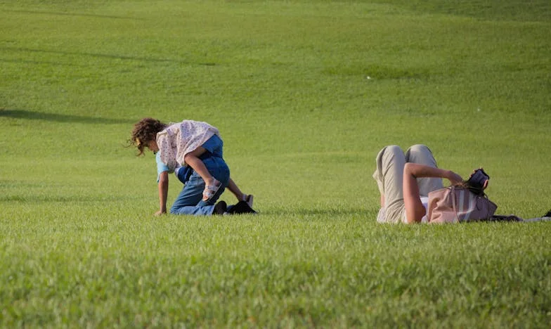 Bábuként a családi sakktáblán – Egy magyar fiú vallomása