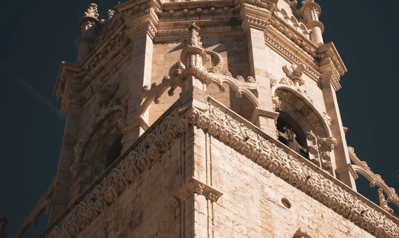 Egy váratlan szülés: Anyósom árnyékában – Egy anya vallomása a bizalomról és családi határokról