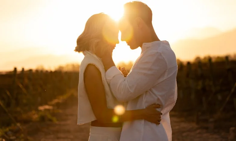 „Írd át mindent a nevemre! Miért hittél neki? Ő csak becsap!” – Harcom az otthonomért, a lányomért és a méltóságomért, miután a férjem elárult