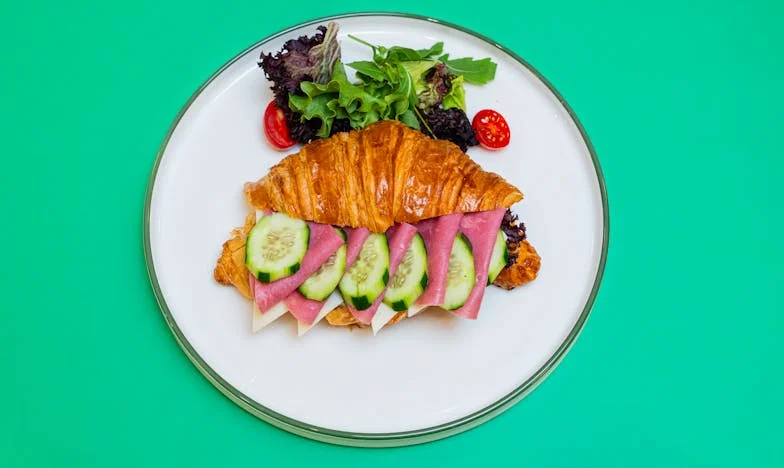 „Már megint alszol? Legalább csinálhatnál reggelit a Marcinak!” – Az utolsó napom a házasságomban