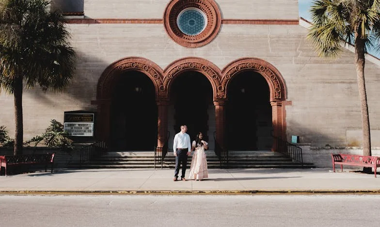 Tavasz a Balaton partján: Amikor az anyós bekopogtatott a békénk ajtaján