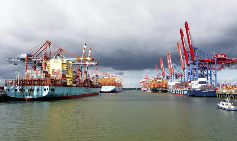 A csend köztünk: Egy anya és lánya között húzódó titok fájdalma