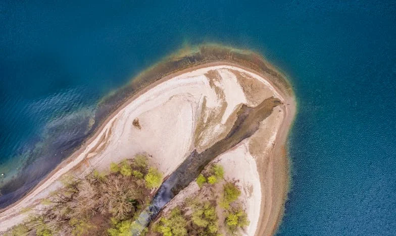 Amikor a férjem a teljes heti főztömet odaadta az anyósomnak – egy magyar családi dráma belülről